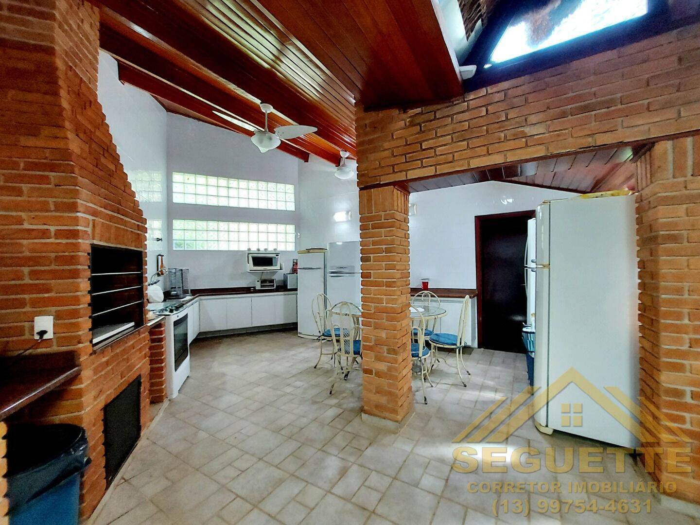 Casa à venda com 8 quartos, 836m² - Foto 26