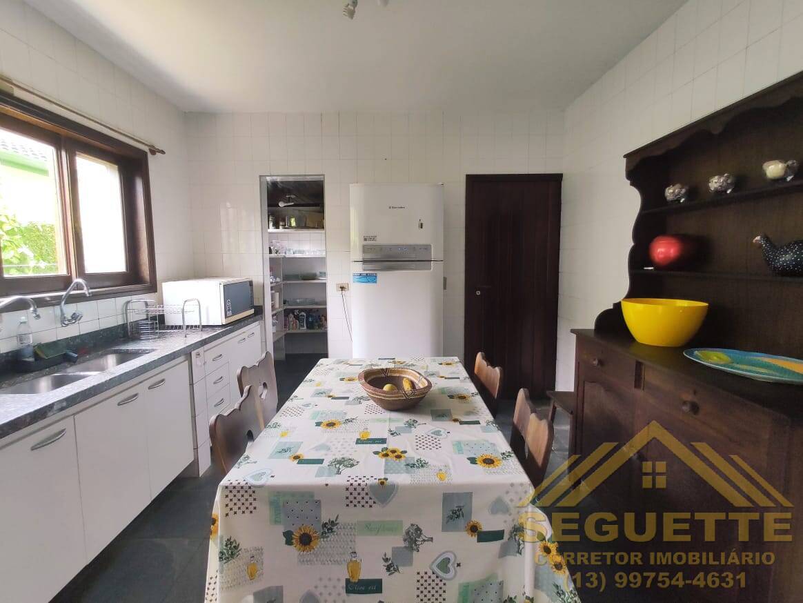 Casa à venda com 4 quartos, 235m² - Foto 3