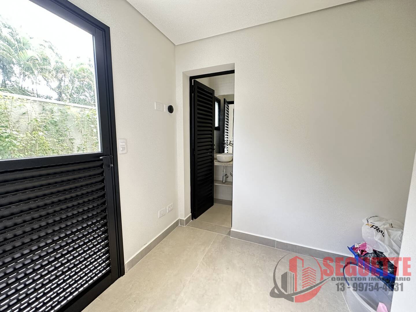 Casa à venda com 4 quartos, 335m² - Foto 9