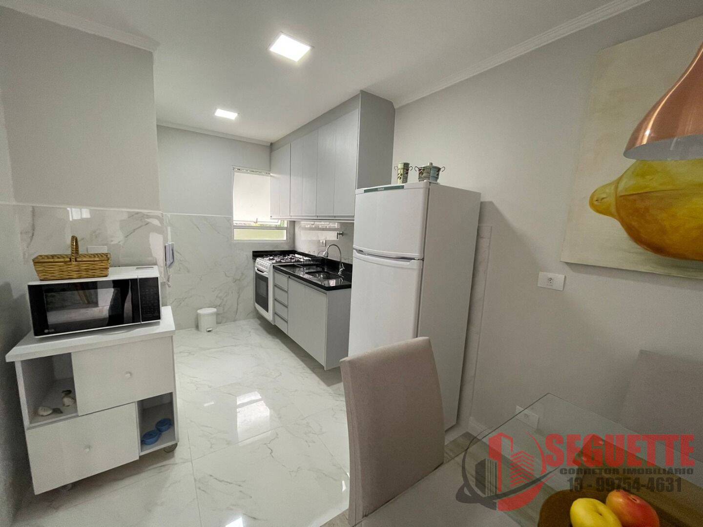 Casa à venda com 3 quartos, 92m² - Foto 4