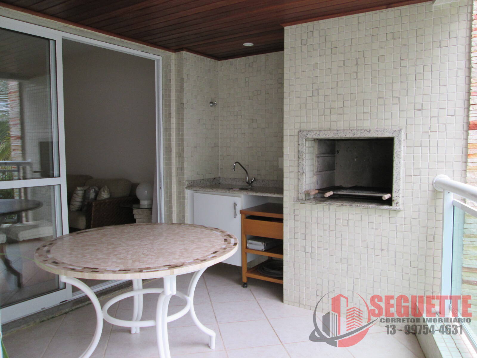 Apartamento à venda com 3 quartos, 118m² - Foto 1