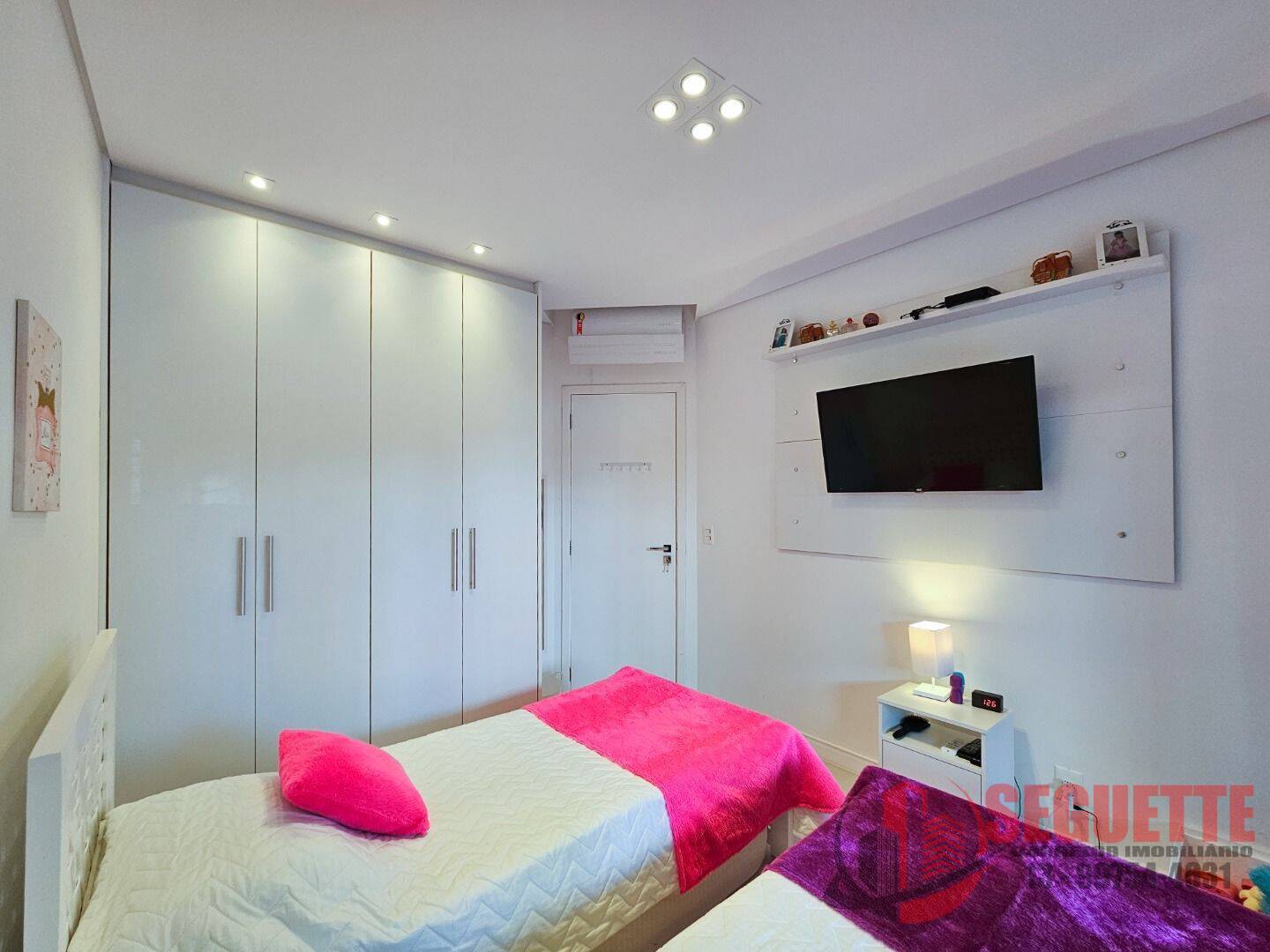 Apartamento à venda com 3 quartos, 168m² - Foto 10