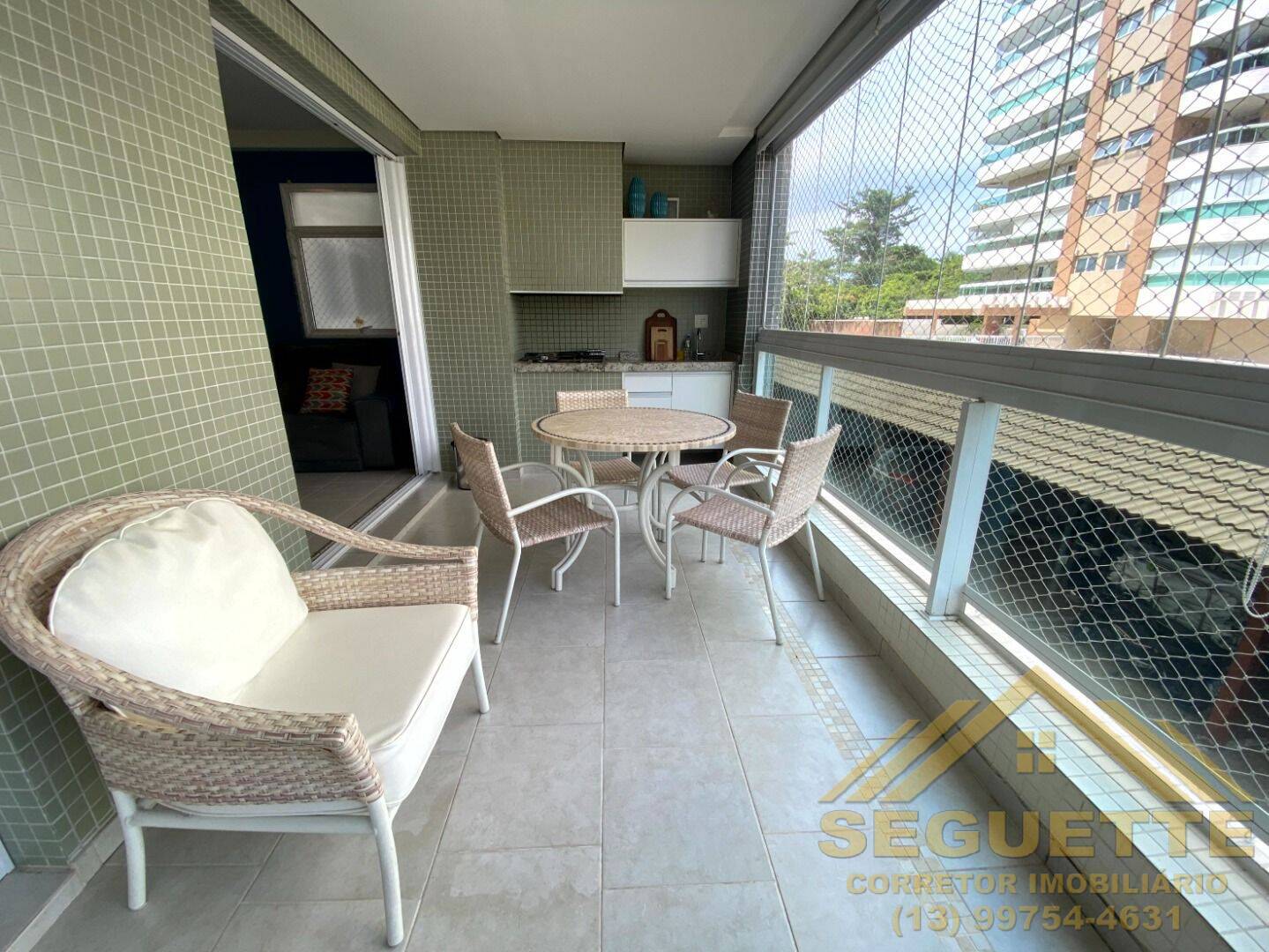 Apartamento à venda com 3 quartos, 111m² - Foto 4