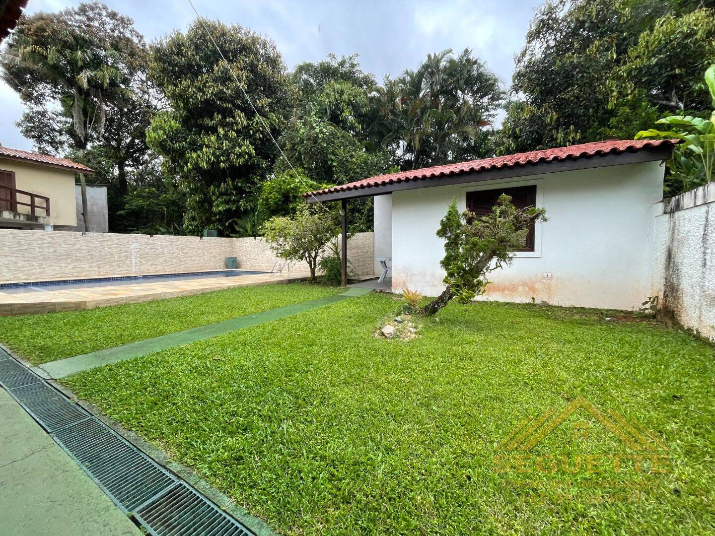 Casa à venda com 3 quartos, 234m² - Foto 13