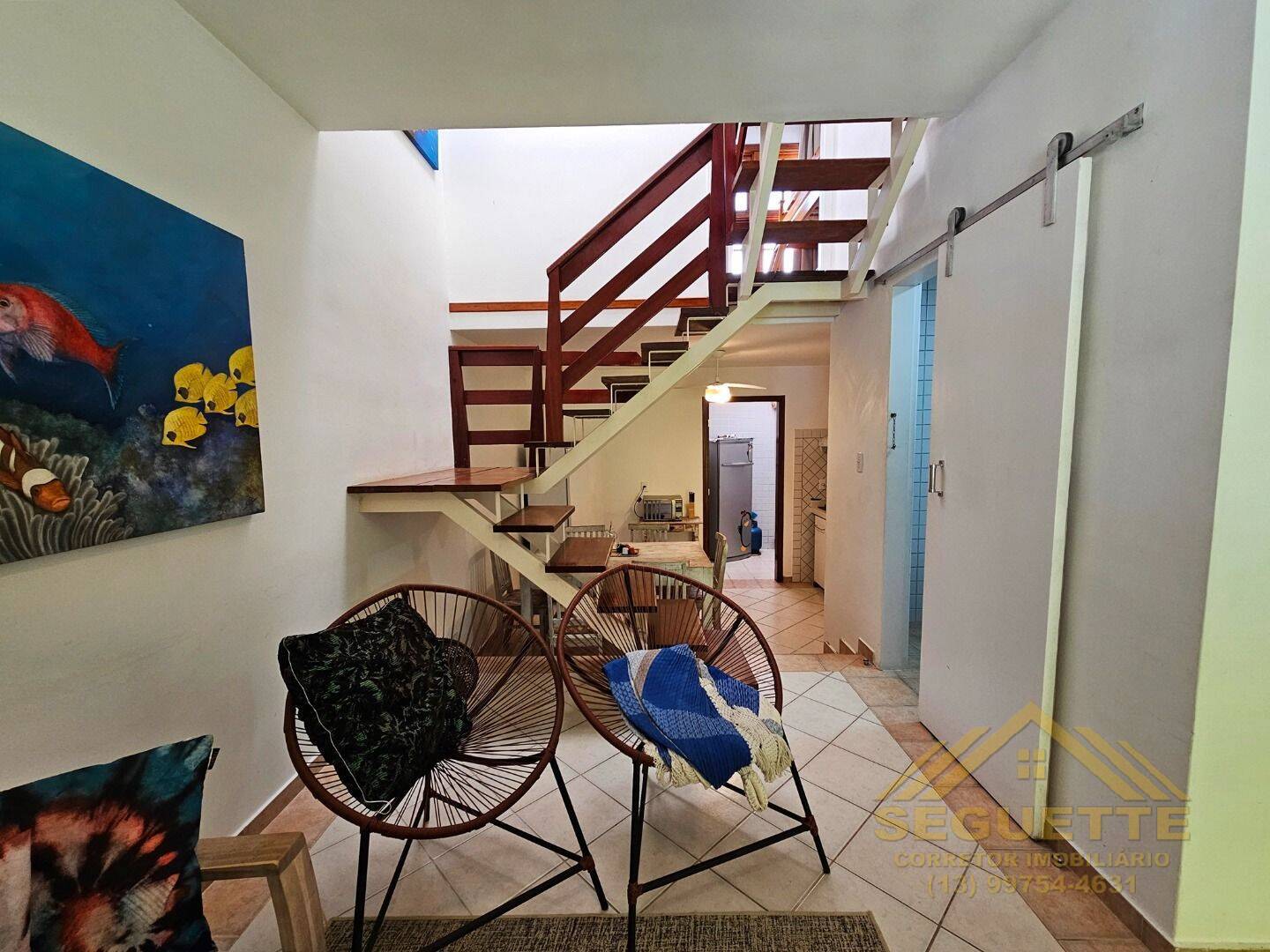 Casa à venda com 2 quartos, 72m² - Foto 4