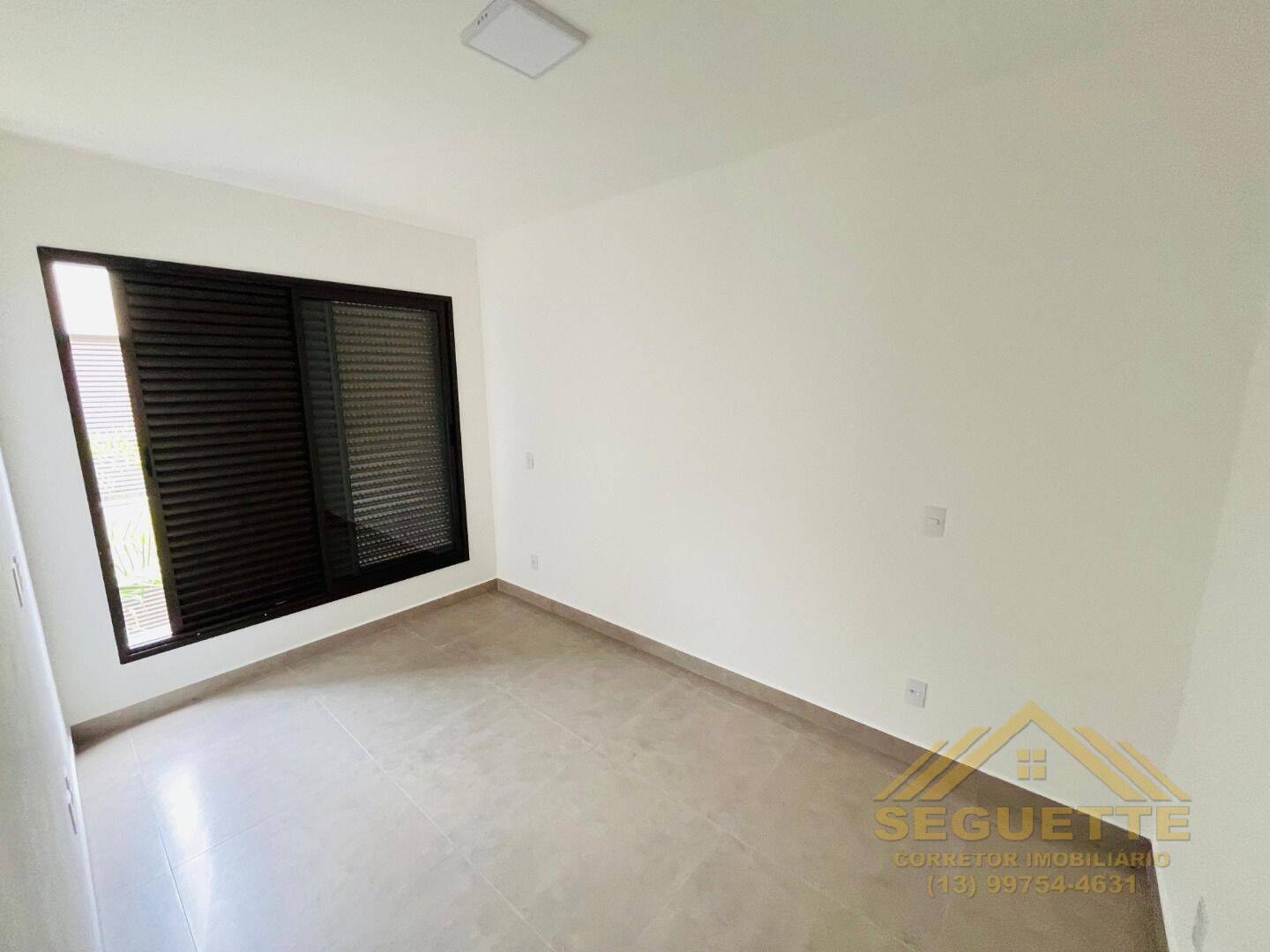 Casa à venda com 2 quartos, 68m² - Foto 4