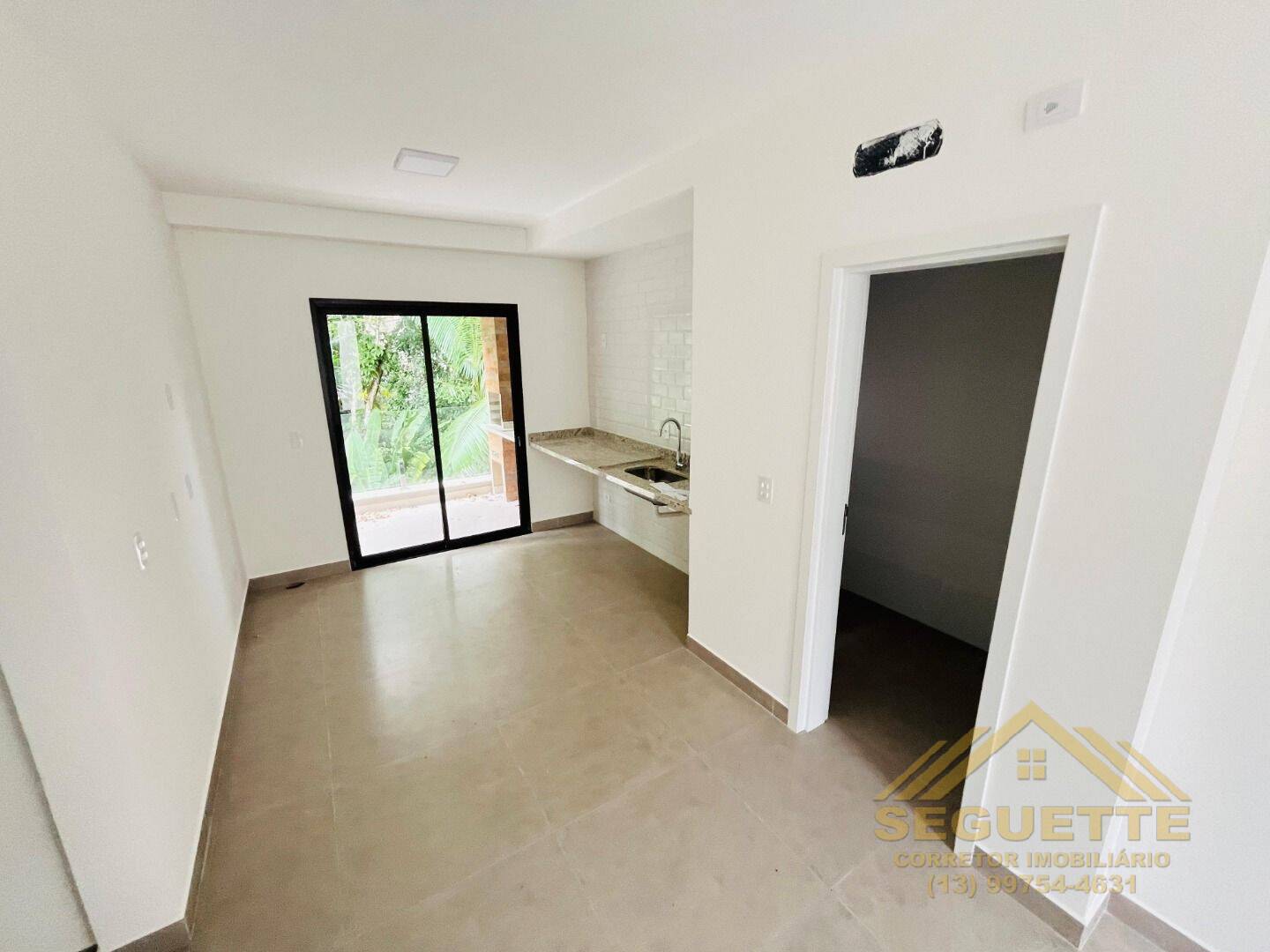 Casa à venda com 2 quartos, 68m² - Foto 5