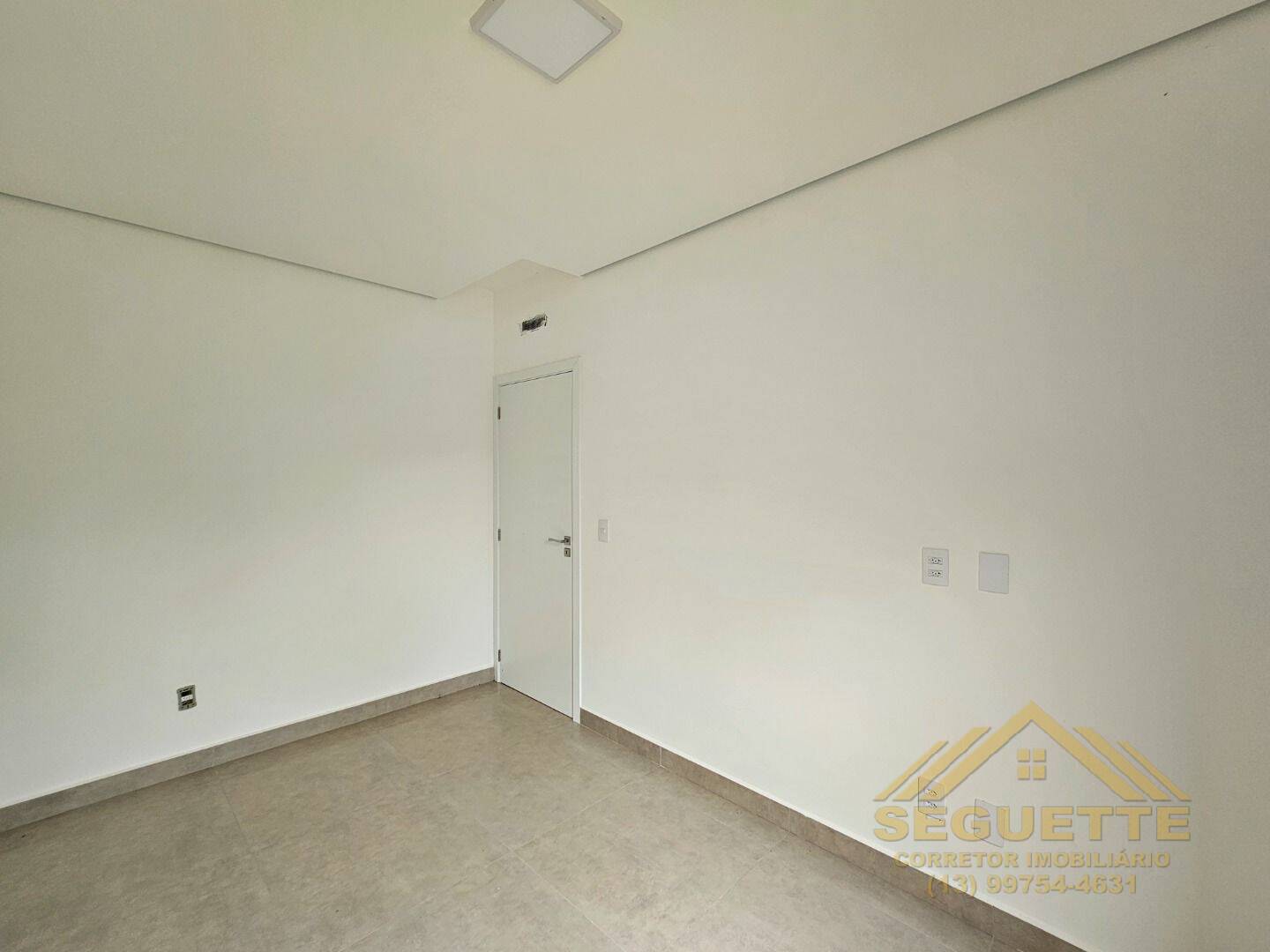 Casa à venda com 2 quartos, 68m² - Foto 12